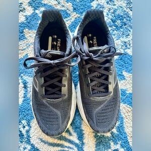 New Balance Women’s Black and Gray Athletic Shoes 1080v14. Phantom/Salt